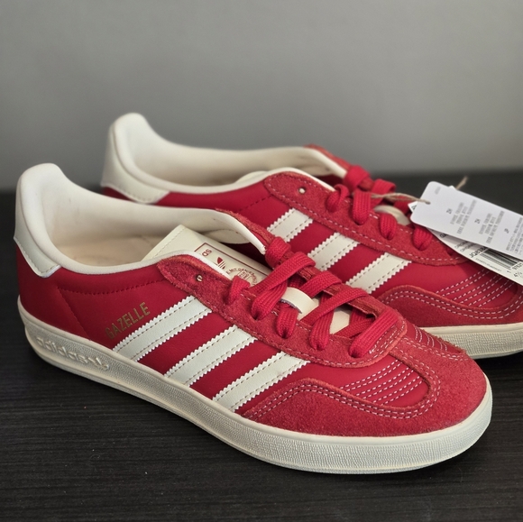 adidas Other - Adidas Gazelle Indoor Scarlet Red Cloud White Size 5/women 6.5 NEW